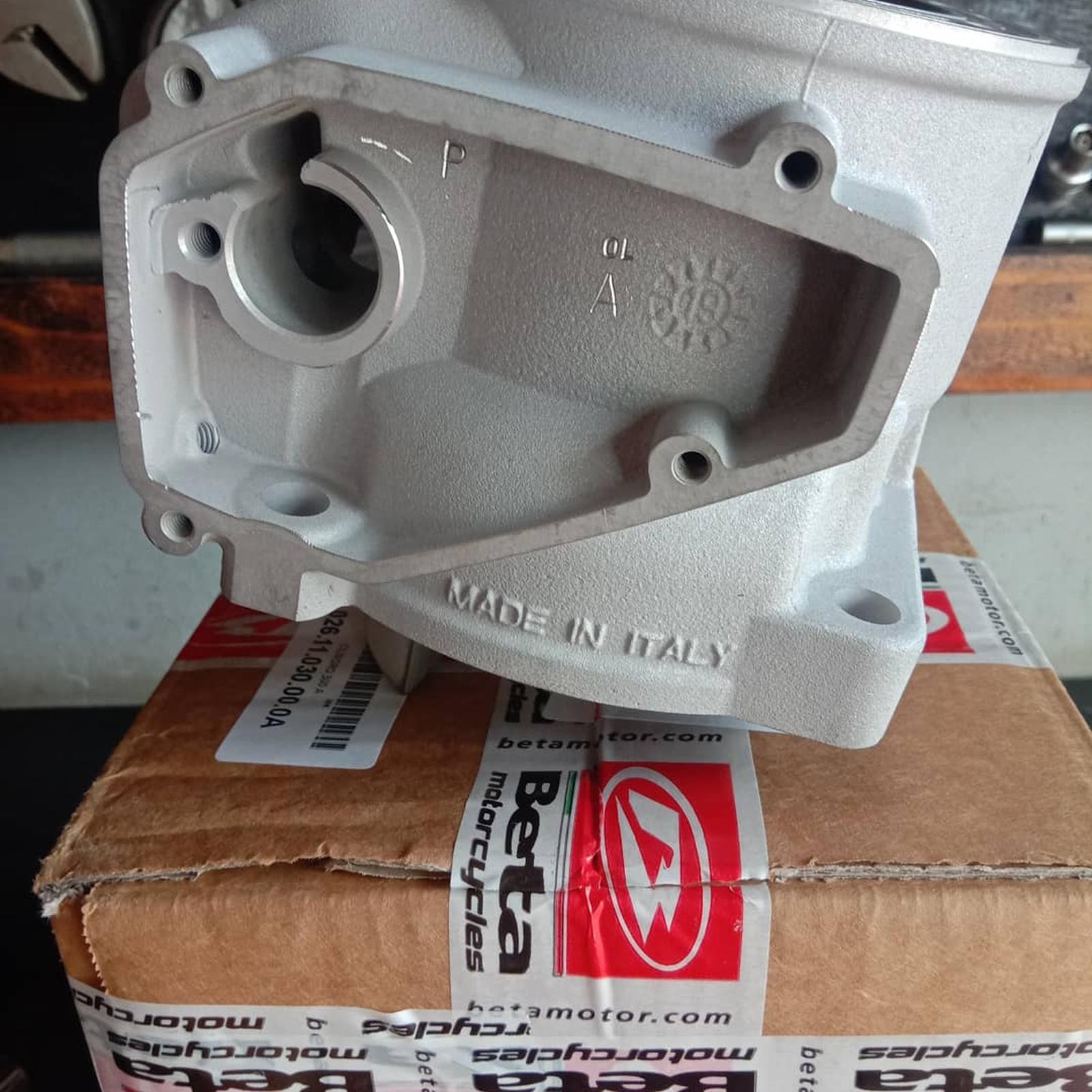 Knalpot Manifold Collector Beta RR