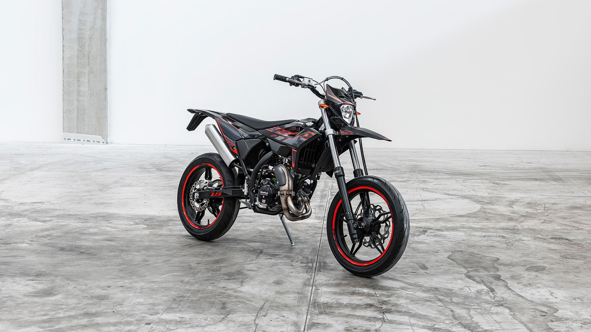50 Supermoto